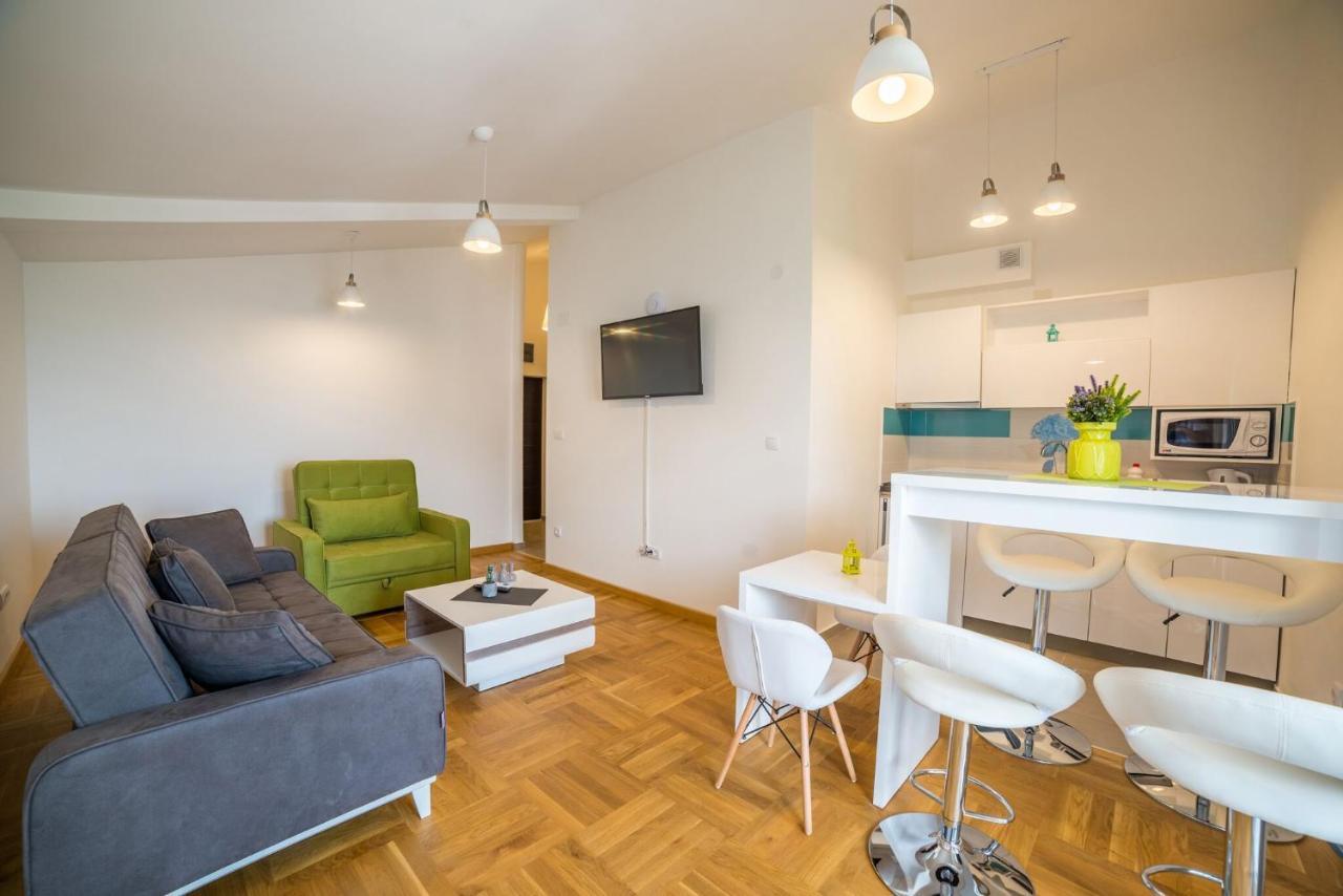 Apartmani "B-Elite" บุดวา ภายนอก รูปภาพ