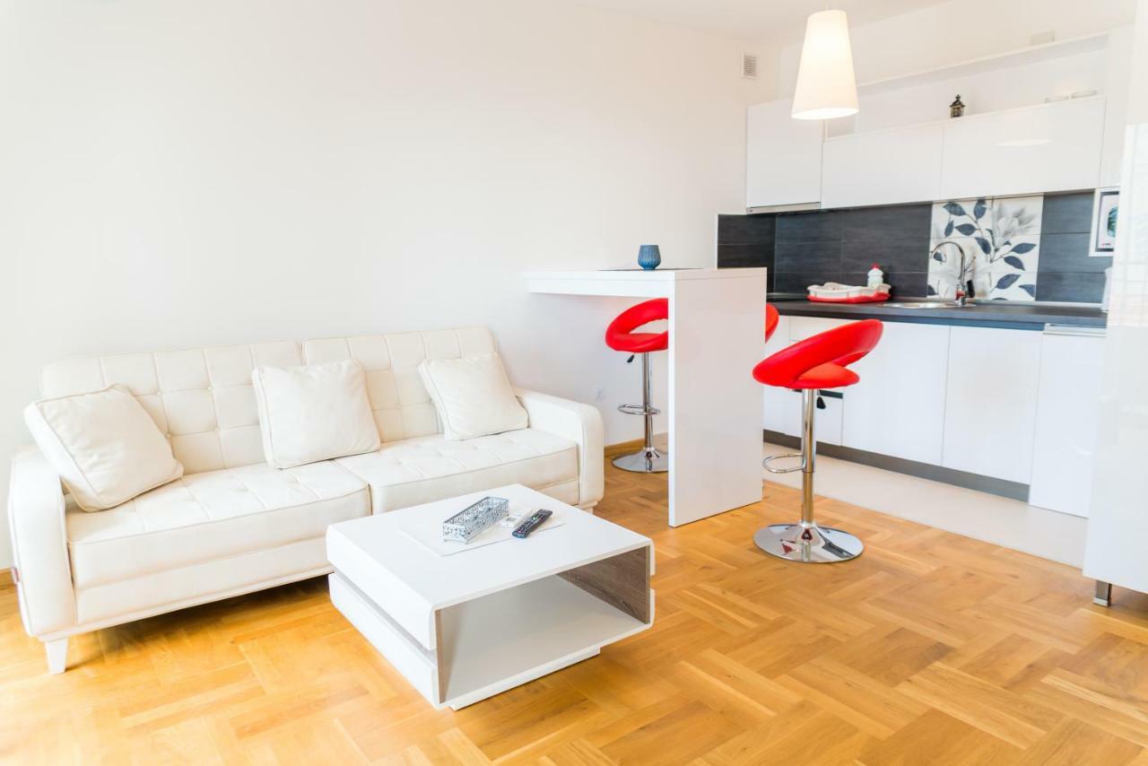 Apartmani "B-Elite" บุดวา ภายนอก รูปภาพ