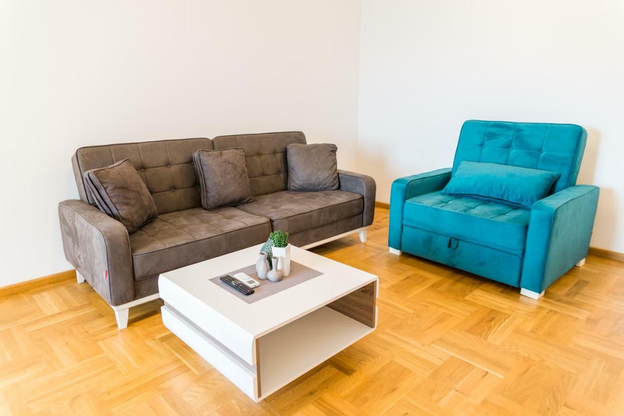 Apartmani "B-Elite" บุดวา ภายนอก รูปภาพ