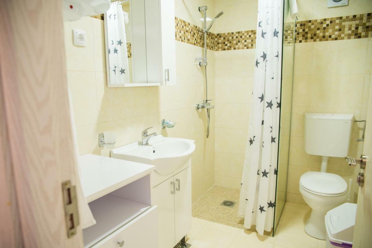 Apartmani "B-Elite" บุดวา ภายนอก รูปภาพ