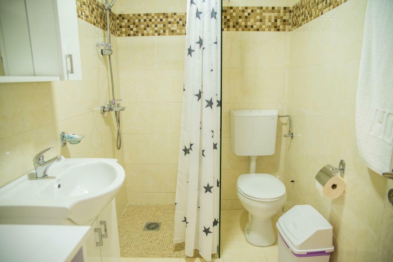 Apartmani "B-Elite" บุดวา ภายนอก รูปภาพ