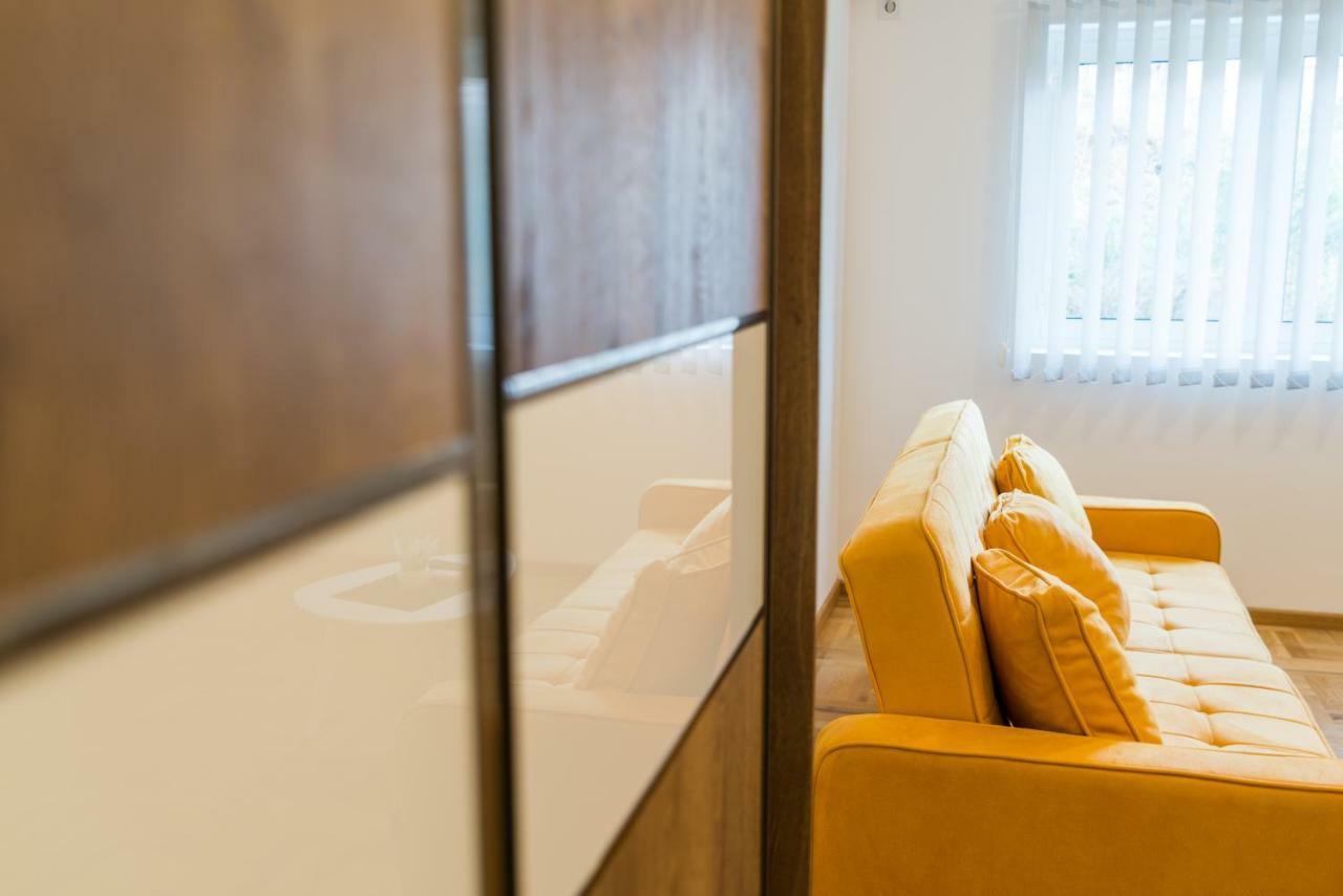 Apartmani "B-Elite" บุดวา ภายนอก รูปภาพ